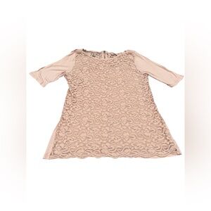 ✨ 5/$30 ✨ New York‎ & Company Blush Lace Top